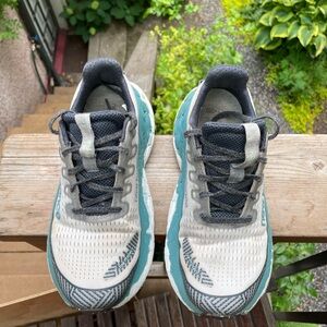 New Balance Fresh Foam X size 8